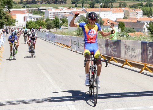 Rodrigo Caixas mais forte na rampa do Monte Crasto