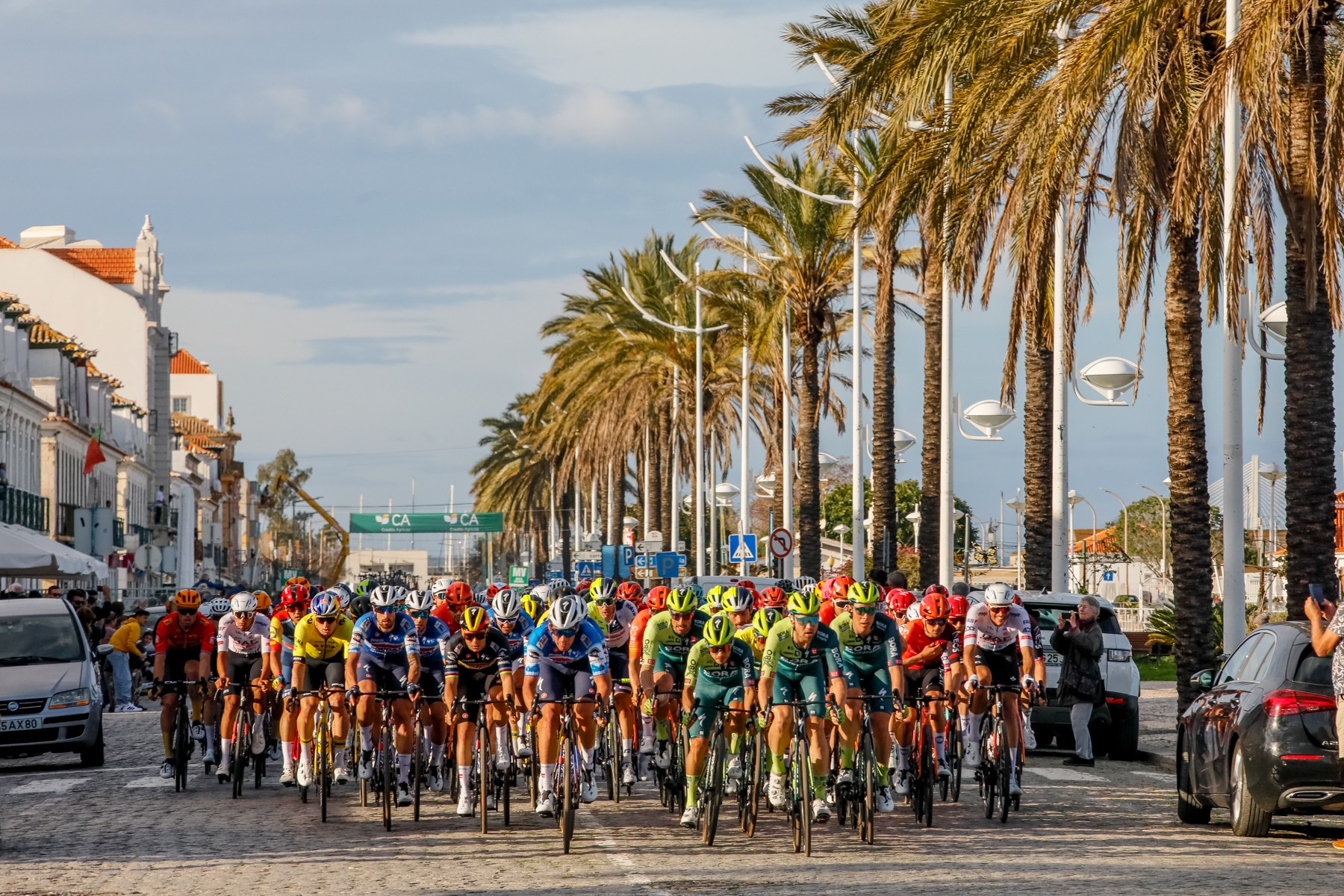 Volta ao Algarve com percurso renovado para aumentar o espectculo desportivo